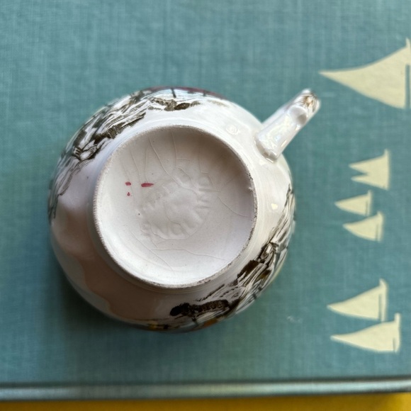 Antique Johnson Brothers Tea Set - Picture 3 of 14